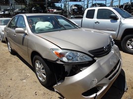 2004 TOYOTA CAMRY XLE GOLD 2.4L AT Z18168